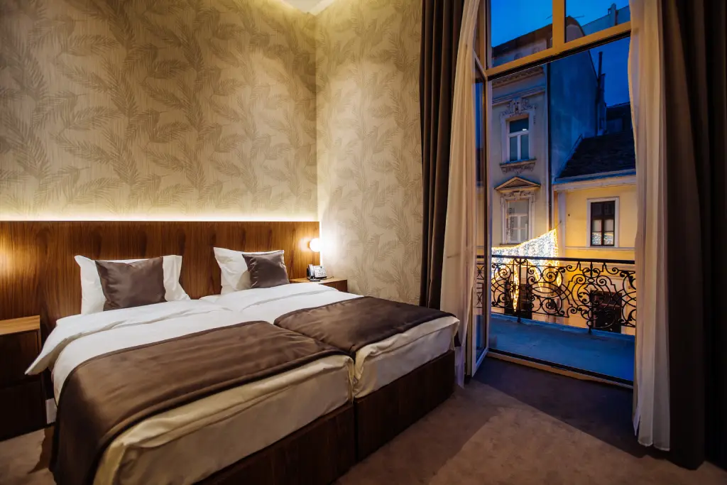 Deluxe Double or Twin Room with Balcony - Maison Royale Belgrade